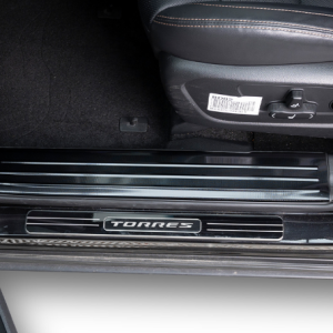 Torres Kapı Eşiği Koruma Kaplaması (Siyah ve Gümüş)