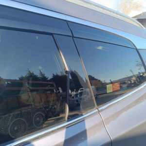 Chery Tiggo 8 – Siyah Cam Rüzgarlığı